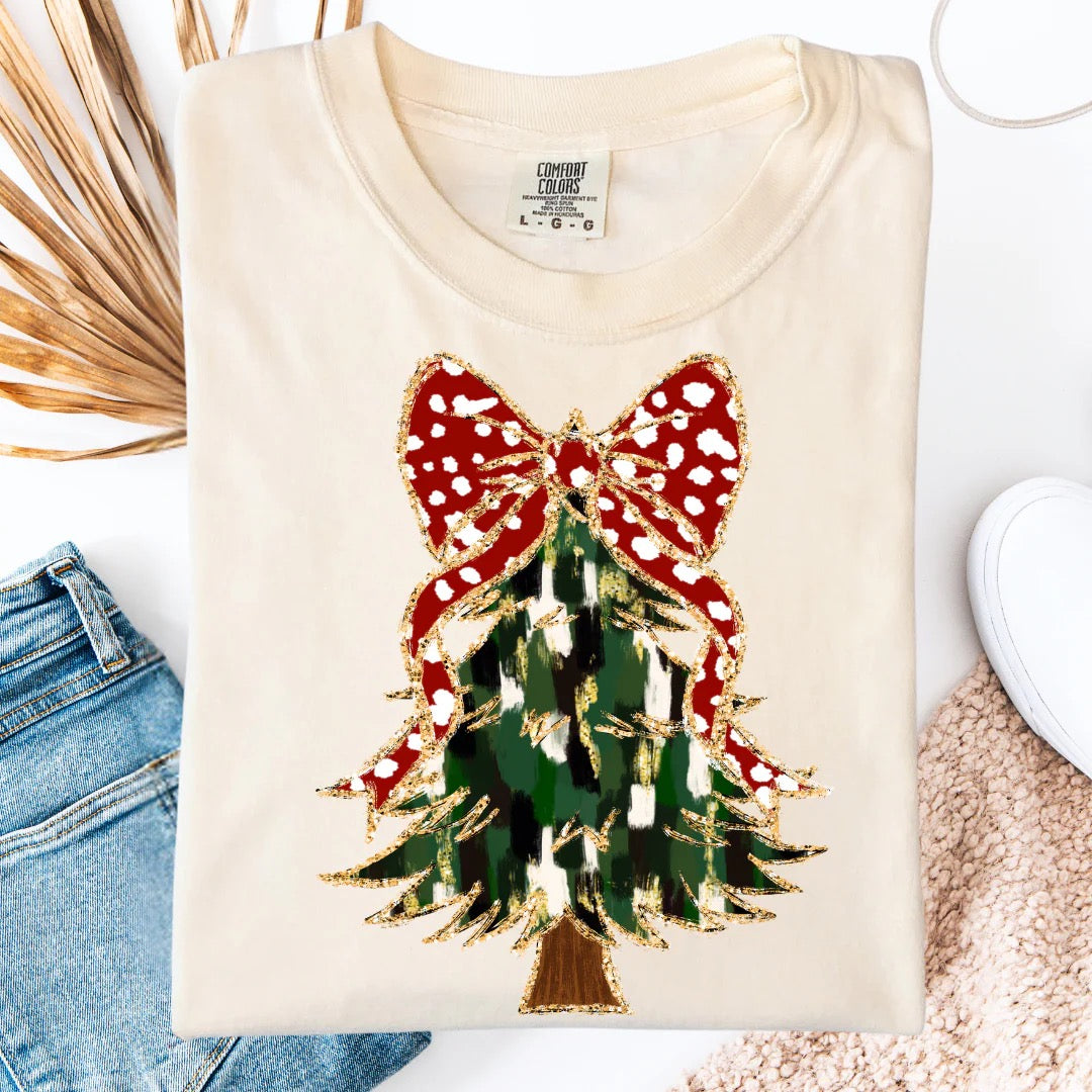 Paint Stroke Christmas Tree Graphic Tee - Alie's Boutique