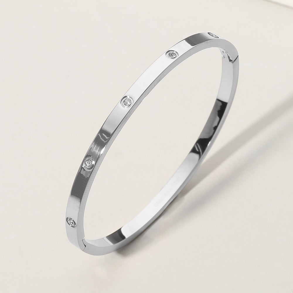 Keep It Classic - Silver Bracelet