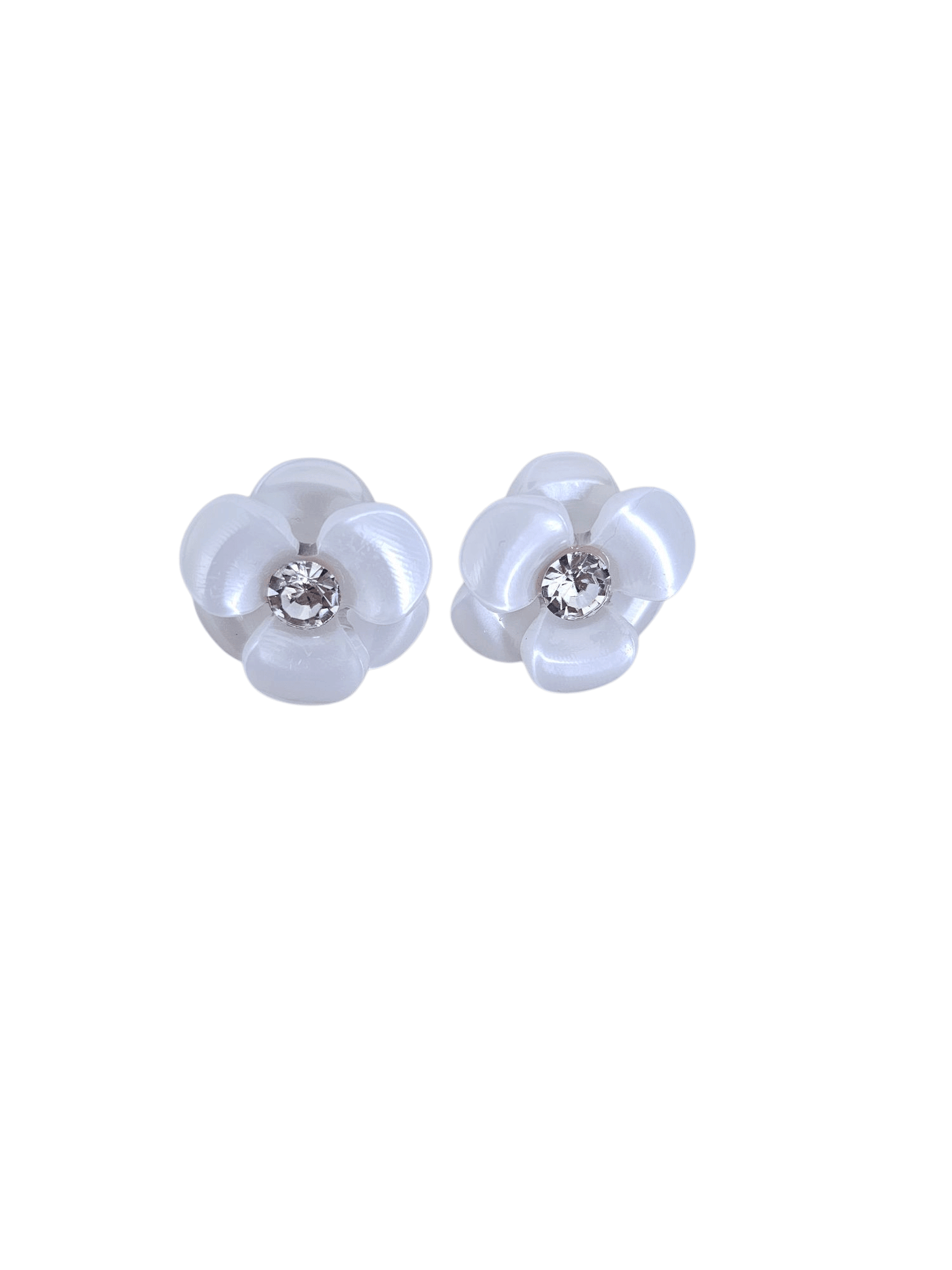 Petal Pop - White Flower Post Earring - Shop Alies Bouutique