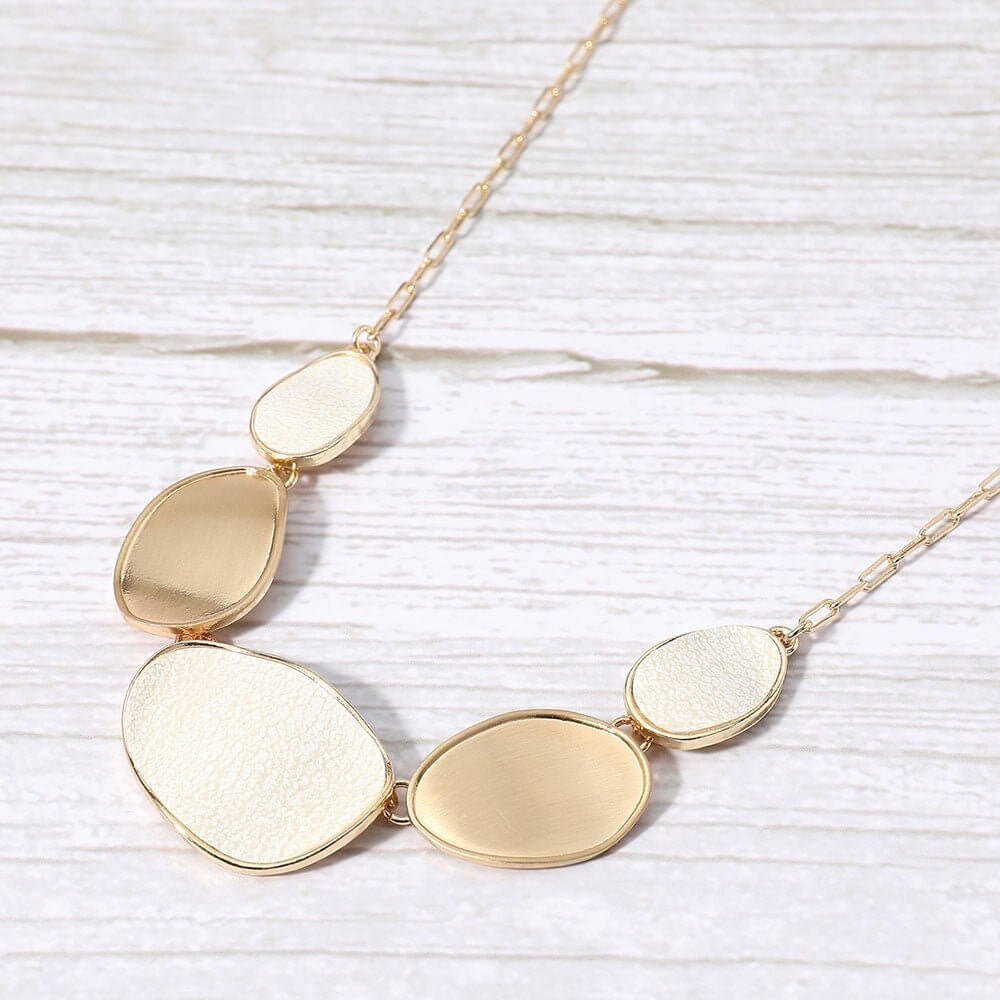 Textured Balance - White Faux Leather Metal Plate Link Necklace-Shop Alies Boutique