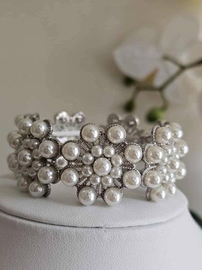 Petal Luxe - Silver & Pearl Bracelet