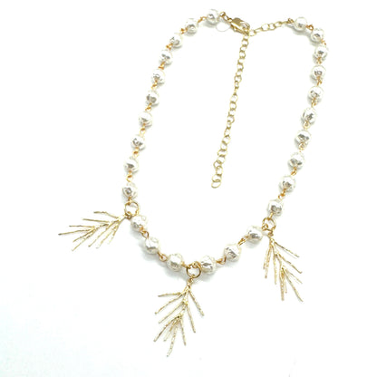 Winter Pine Pearl Necklace - Leetie Lovendale