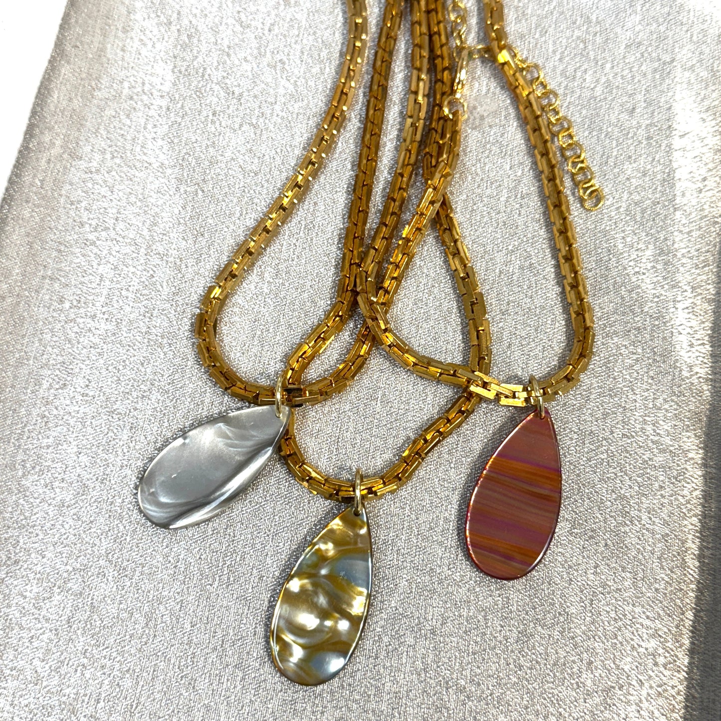 Boston Aura Pendant Necklace - Leetie Lovendale