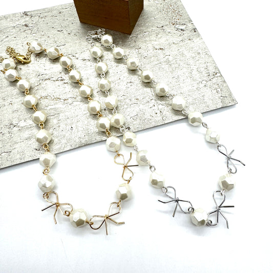 Pearls & Bows Amelia Necklace
