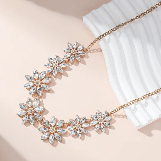 Petal Radiance - Gold Necklace - Alies Bling Bar