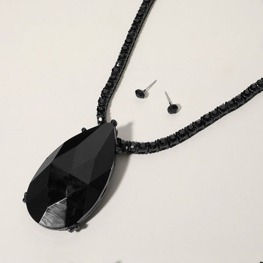 Tear Drop Triumph - Black Necklace