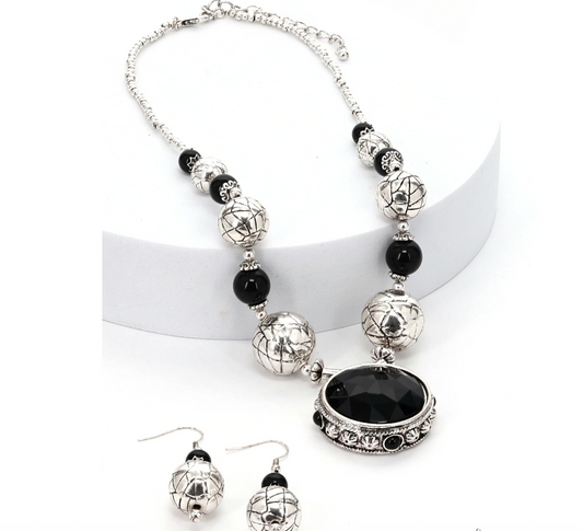 Onyx Sphere - Black Necklace Set