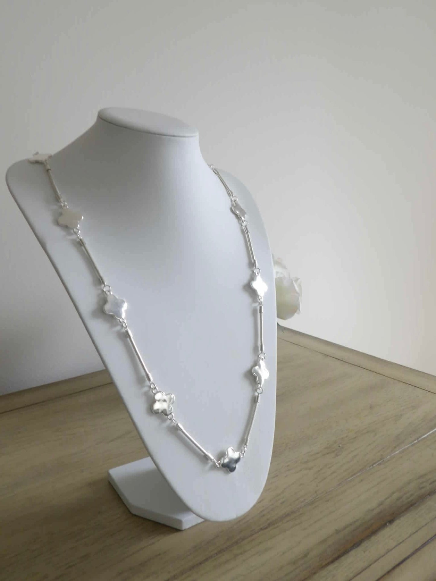 Fleur Motion - Silver Quatrefoil Necklace - Shop Alies Boutique - Shop Alies Boutique