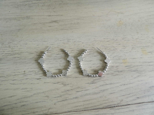 Floret Loop - Silver Hoop Earrings - Shop Alies Boutique - Shop Alies Boutique