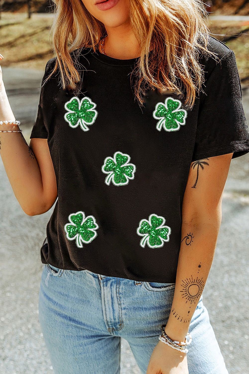 Magic Clover -Black Tee - Sale-Shop Alies Boutique