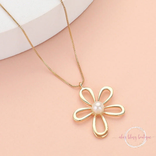 Petal & Pearl - Gold Necklace-Shop Alies Boutique