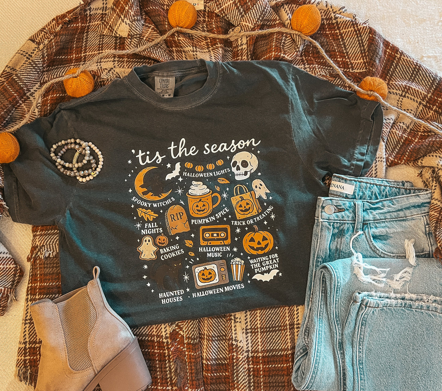 Tis The Fall Season Graphic Tee